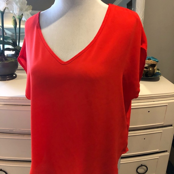 Red top - Picture 2 of 4